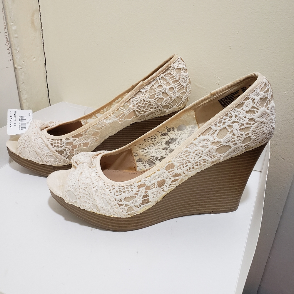 American Eagle By Payless